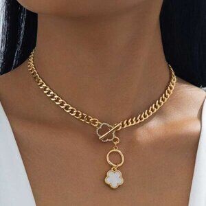14K Gold Filled Clover Pendant Toggle Necklace